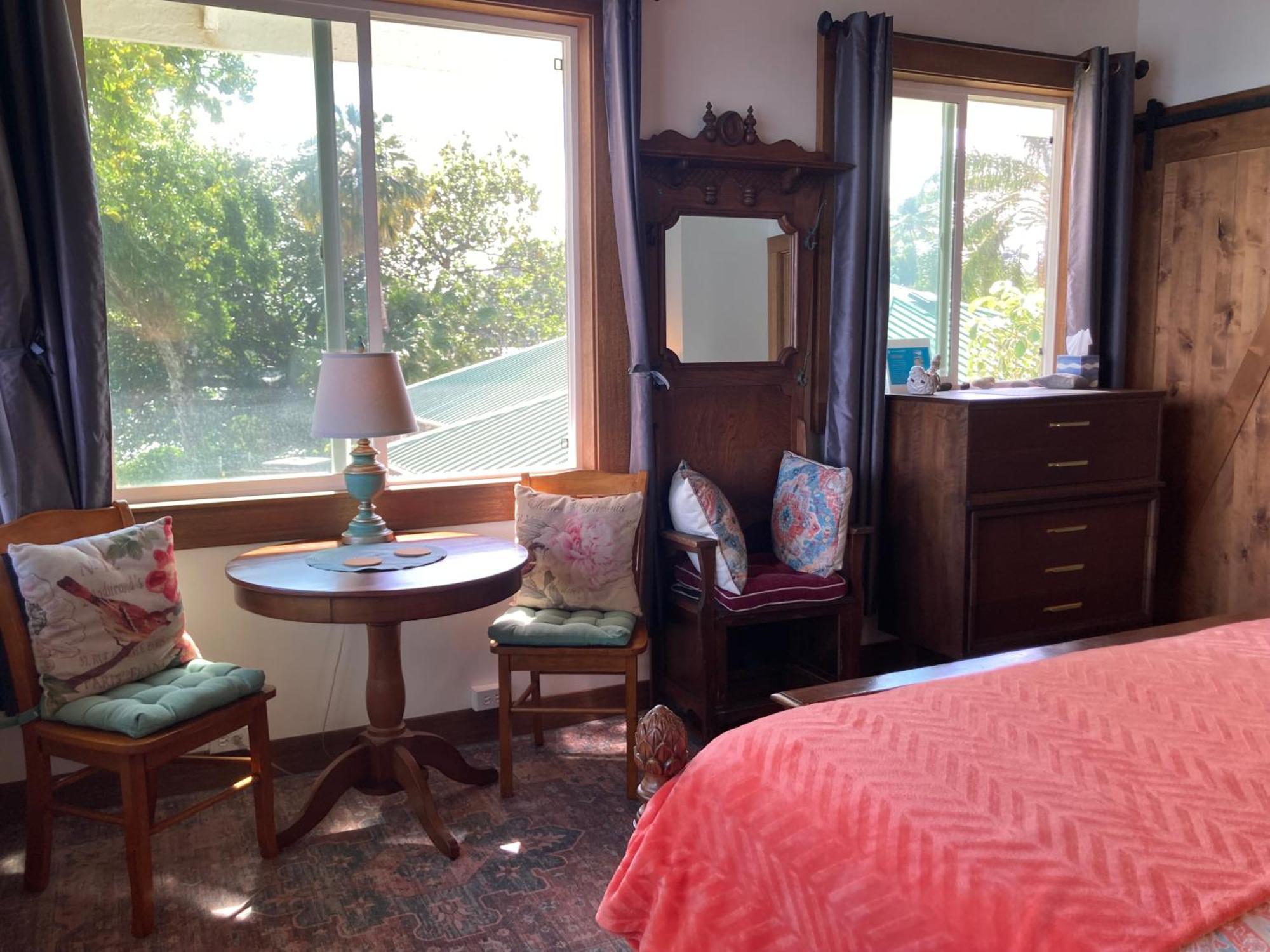 Hilo Bay Oceanfront Bed And Breakfast Exterior foto