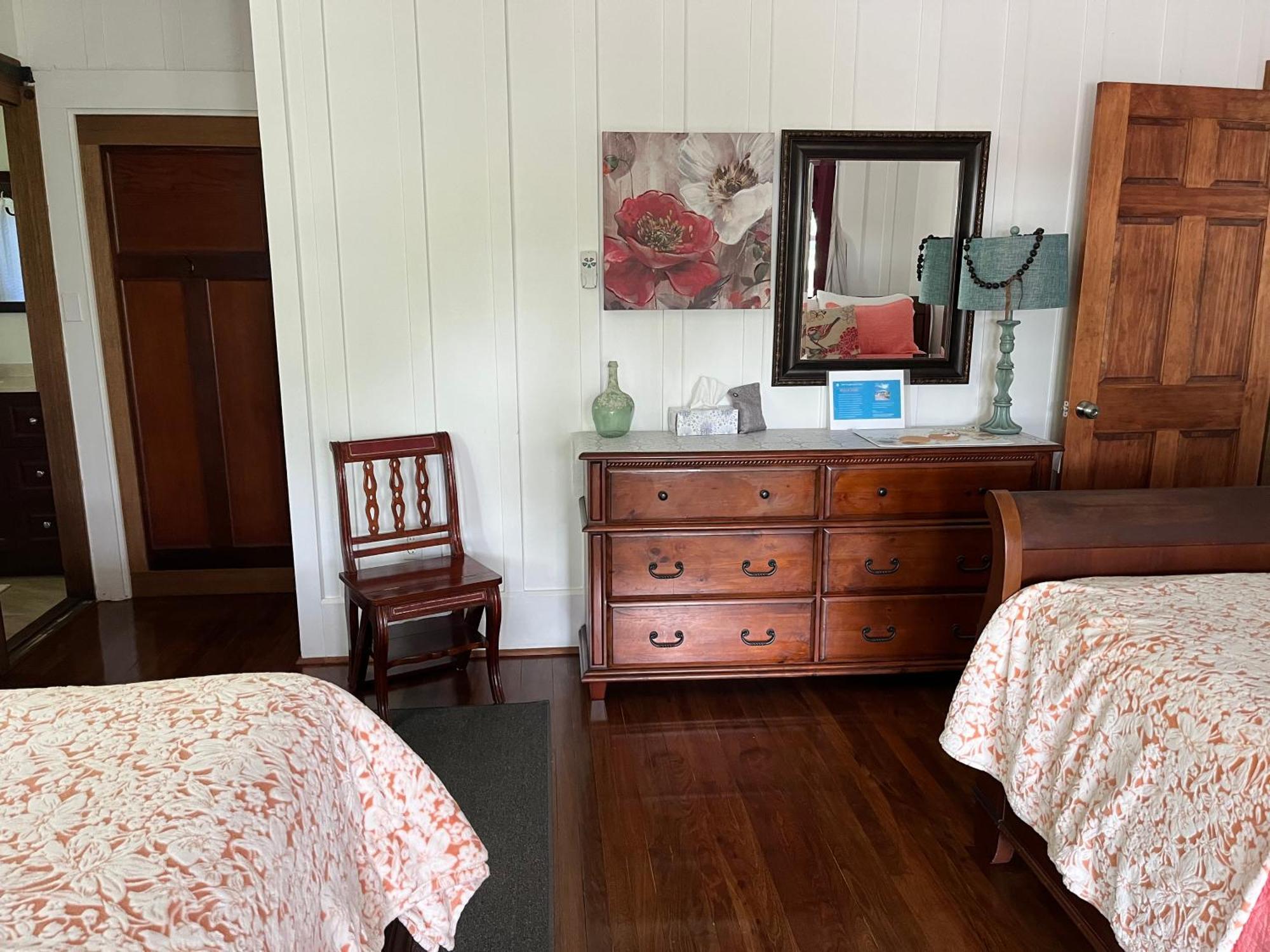 Hilo Bay Oceanfront Bed And Breakfast Exterior foto